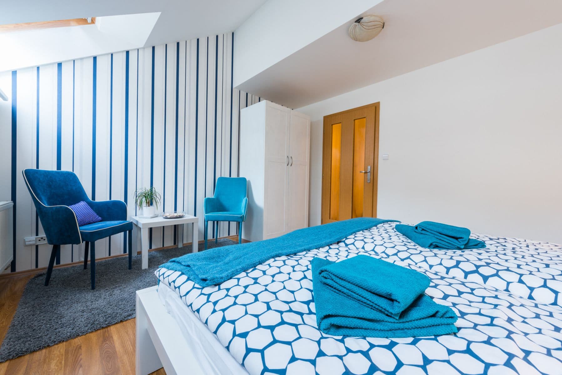 Pronájem bytu 135 m², Hálkova, Praha, Praha Pronájem bytu 135 m², Hálkova, Praha, Praha