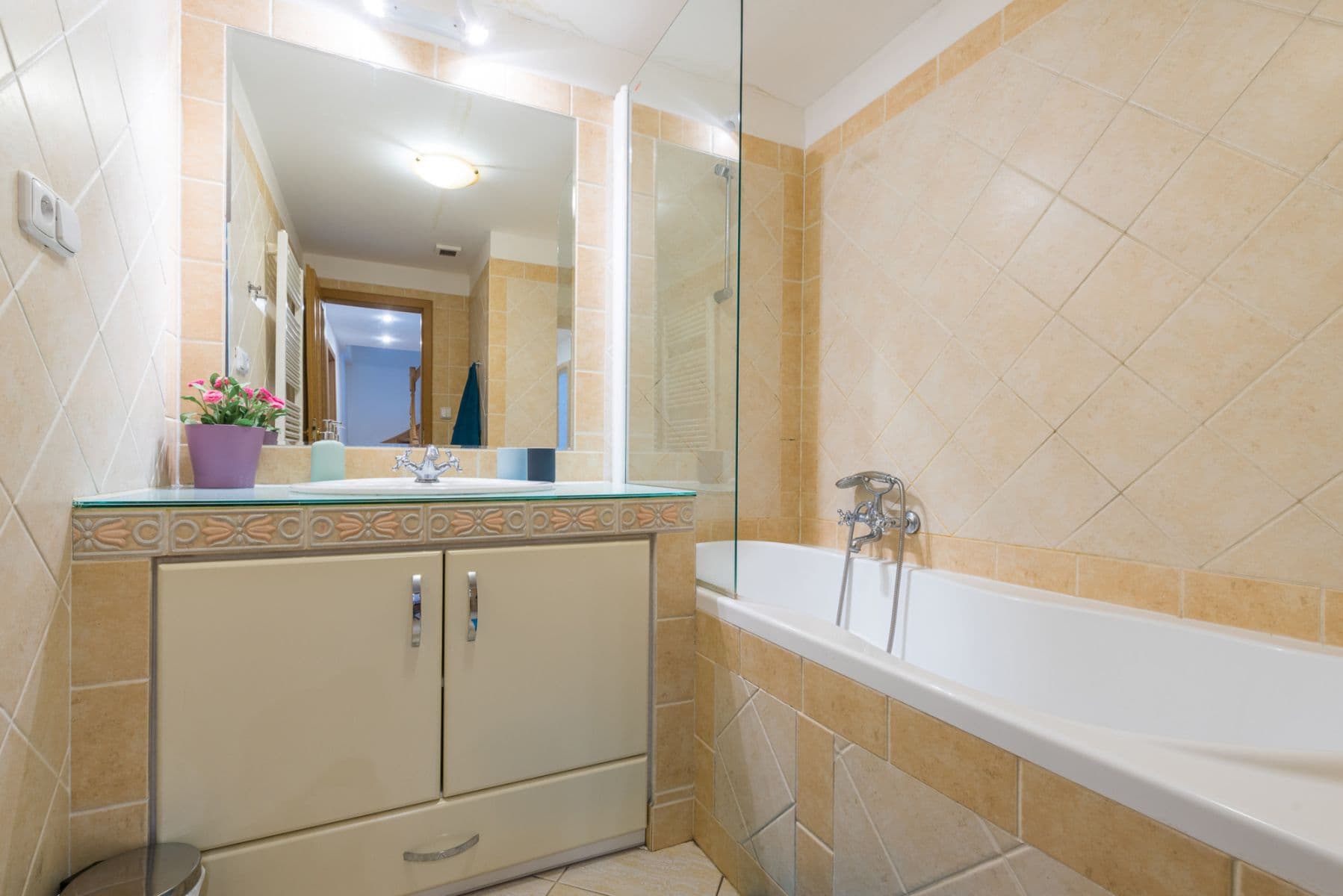 Pronájem bytu 135 m², Hálkova, Praha, Praha Pronájem bytu 135 m², Hálkova, Praha, Praha