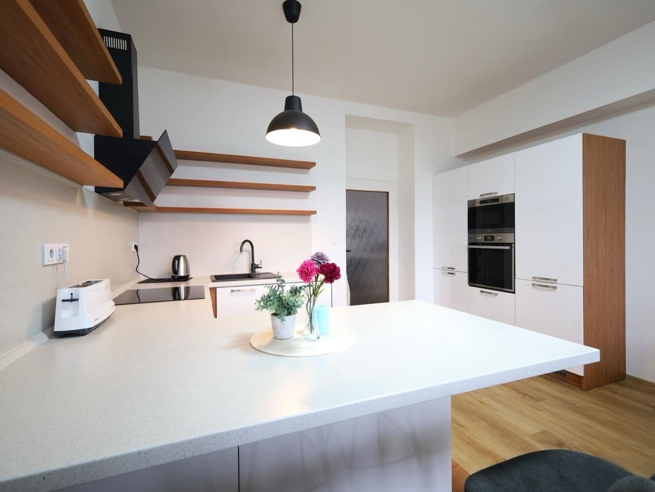 Pronájem bytu 3+kk 80 m², Pellicova, Brno, Jihomoravský kraj Pronájem bytu 3+kk 80 m², Pellicova, Brno, Jihomoravský kraj