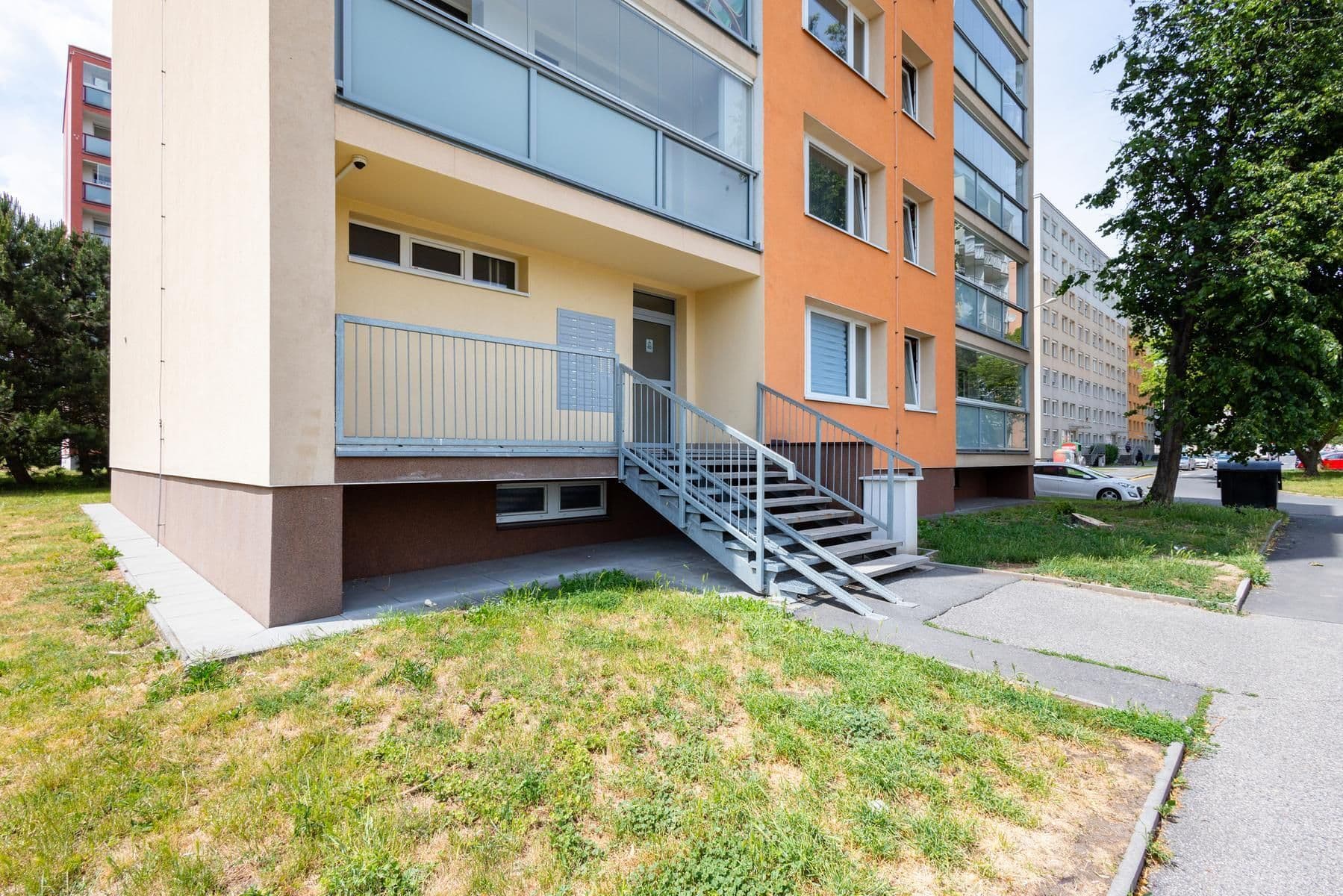 Prodej bytu 3+1 76 m², V Bažantnici, Kladno, Středočeský kraj Prodej bytu 3+1 76 m², V Bažantnici, Kladno, Středočeský kraj