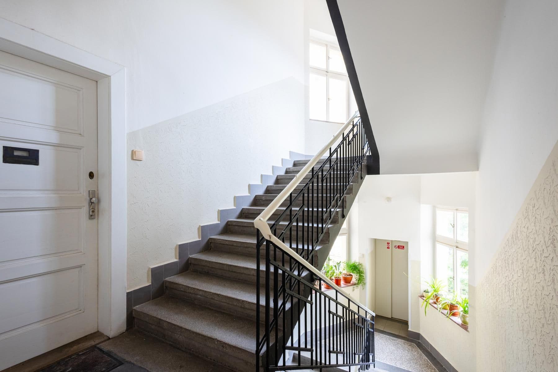 Prodej bytu 2+kk 42 m², Jičínská, Praha, Praha Prodej bytu 2+kk 42 m², Jičínská, Praha, Praha