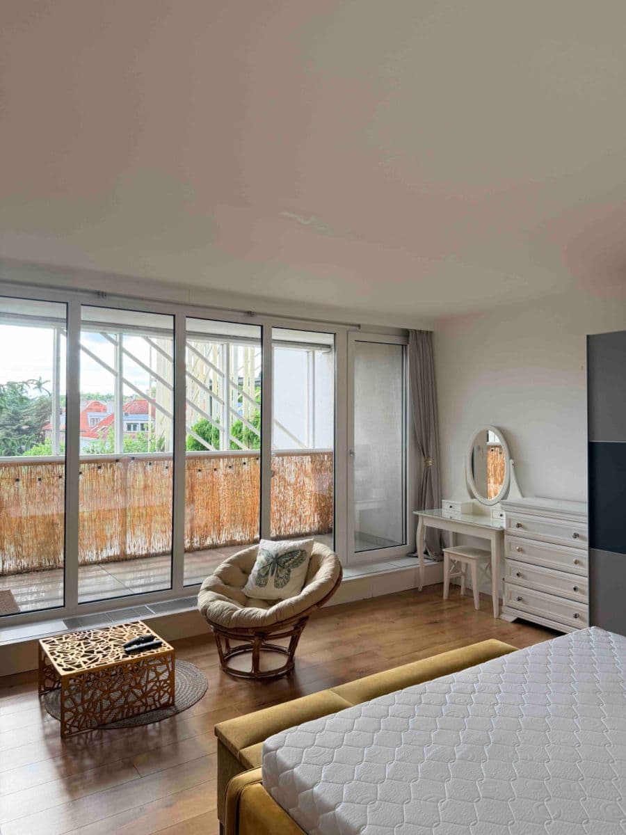 Pronájem bytu 4+1 307 m², Sádky, Praha, Praha Pronájem bytu 4+1 307 m², Sádky, Praha, Praha