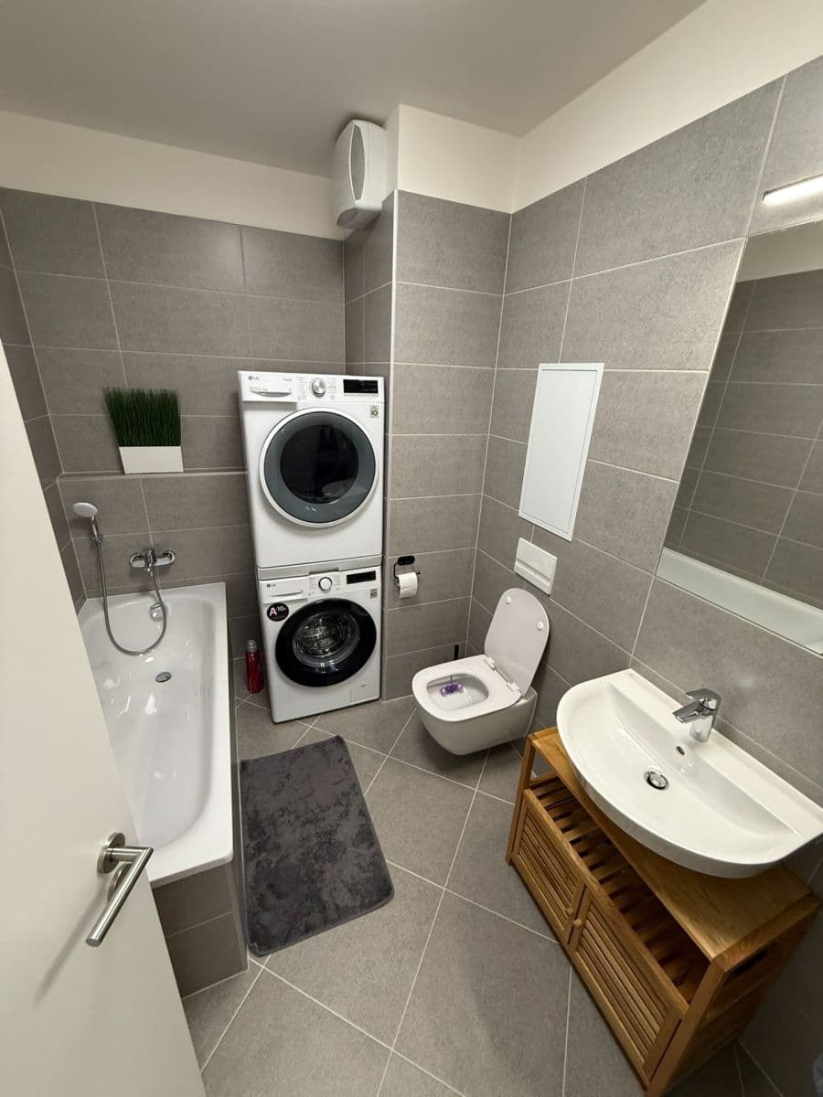 Pronájem bytu 2+kk 42 m², Thomasova, Praha, Praha Pronájem bytu 2+kk 42 m², Thomasova, Praha, Praha