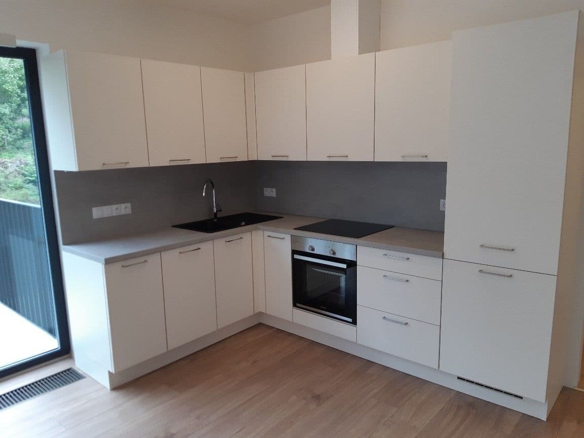 Pronájem bytu 1+kk 40 m², Hartigova, Praha, Praha Pronájem bytu 1+kk 40 m², Hartigova, Praha, Praha