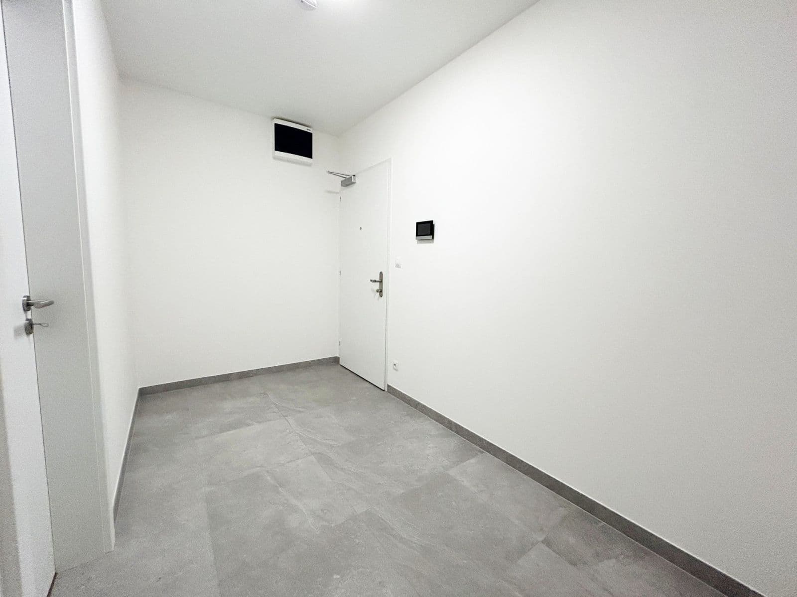 Pronájem bytu 2+kk 48 m², Kovářská, Praha, Praha Pronájem bytu 2+kk 48 m², Kovářská, Praha, Praha