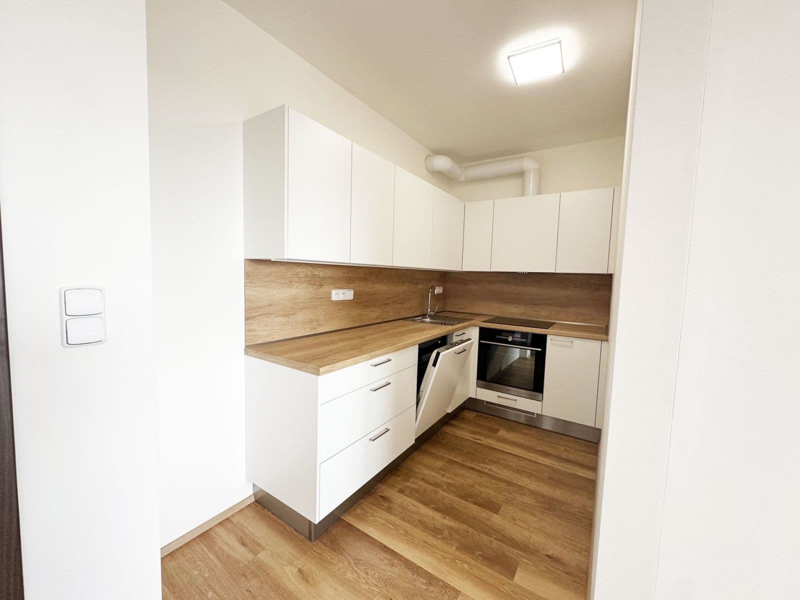 Pronájem bytu 2+kk 41 m², Honzíkova, Praha, Praha Pronájem bytu 2+kk 41 m², Honzíkova, Praha, Praha
