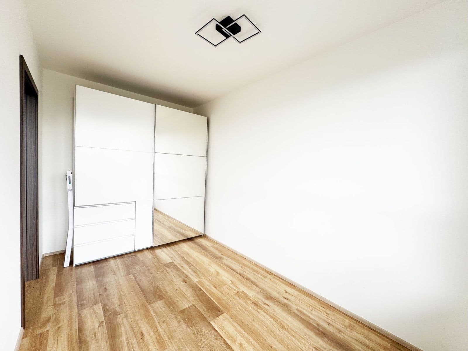 Pronájem bytu 2+kk 41 m², Honzíkova, Praha, Praha Pronájem bytu 2+kk 41 m², Honzíkova, Praha, Praha