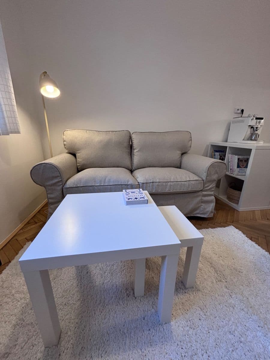 Pronájem bytu 2+kk 41 m², Madridská, Praha, Praha Pronájem bytu 2+kk 41 m², Madridská, Praha, Praha