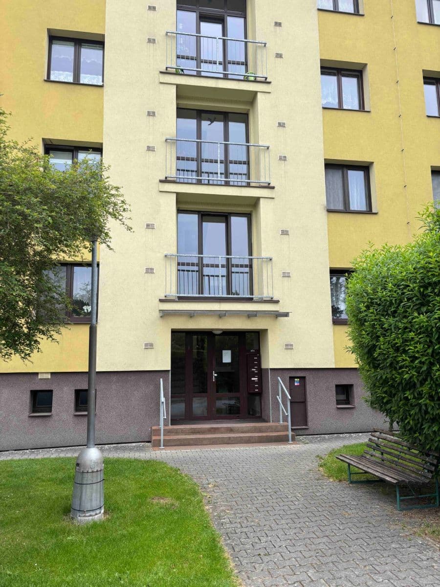 Prodej bytu 3+1 64 m², Družstevní, Solnice, Královéhradecký kraj Prodej bytu 3+1 64 m², Družstevní, Solnice, Královéhradecký kraj