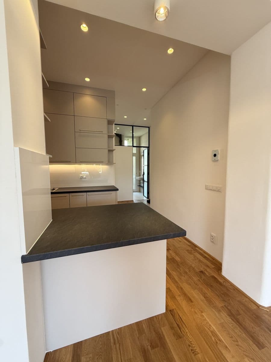 Pronájem bytu 2+kk 55 m², Vodárenská, Praha, Praha Pronájem bytu 2+kk 55 m², Vodárenská, Praha, Praha