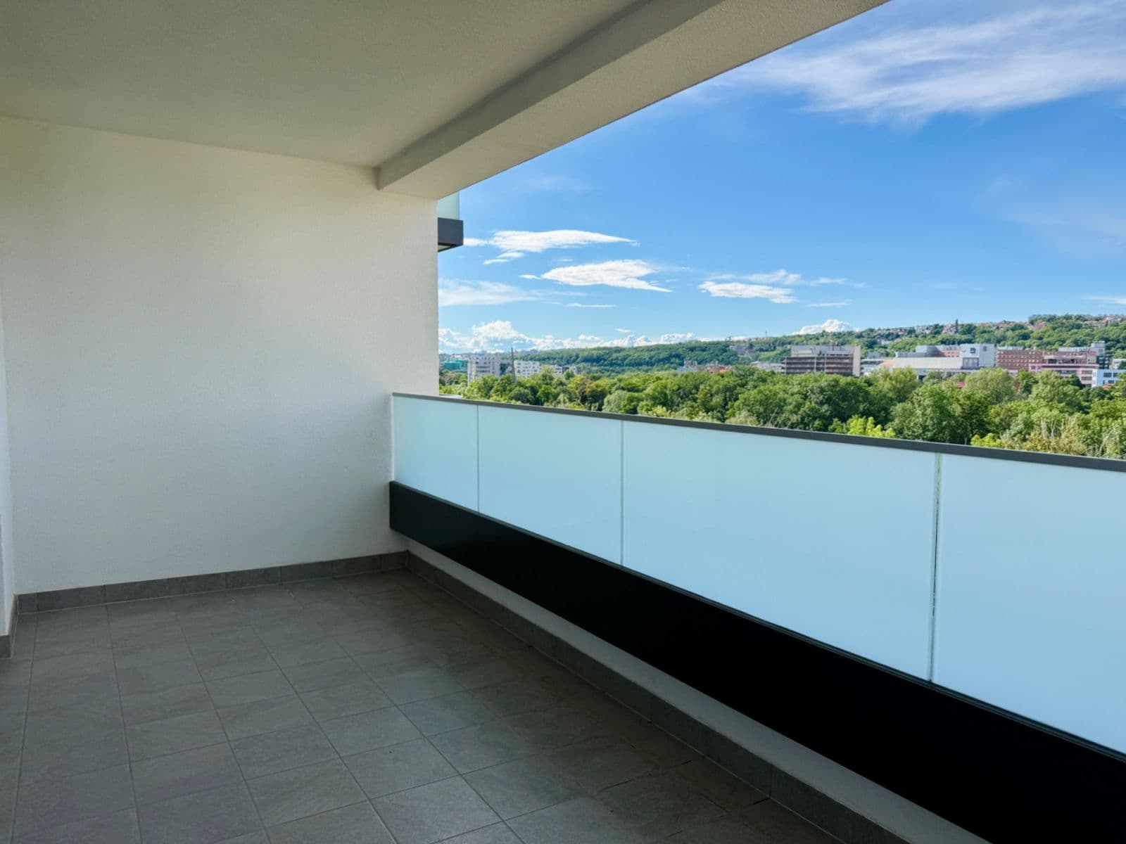 Pronájem bytu 3+kk 90 m², Pod Harfou, Praha, Praha Pronájem bytu 3+kk 90 m², Pod Harfou, Praha, Praha