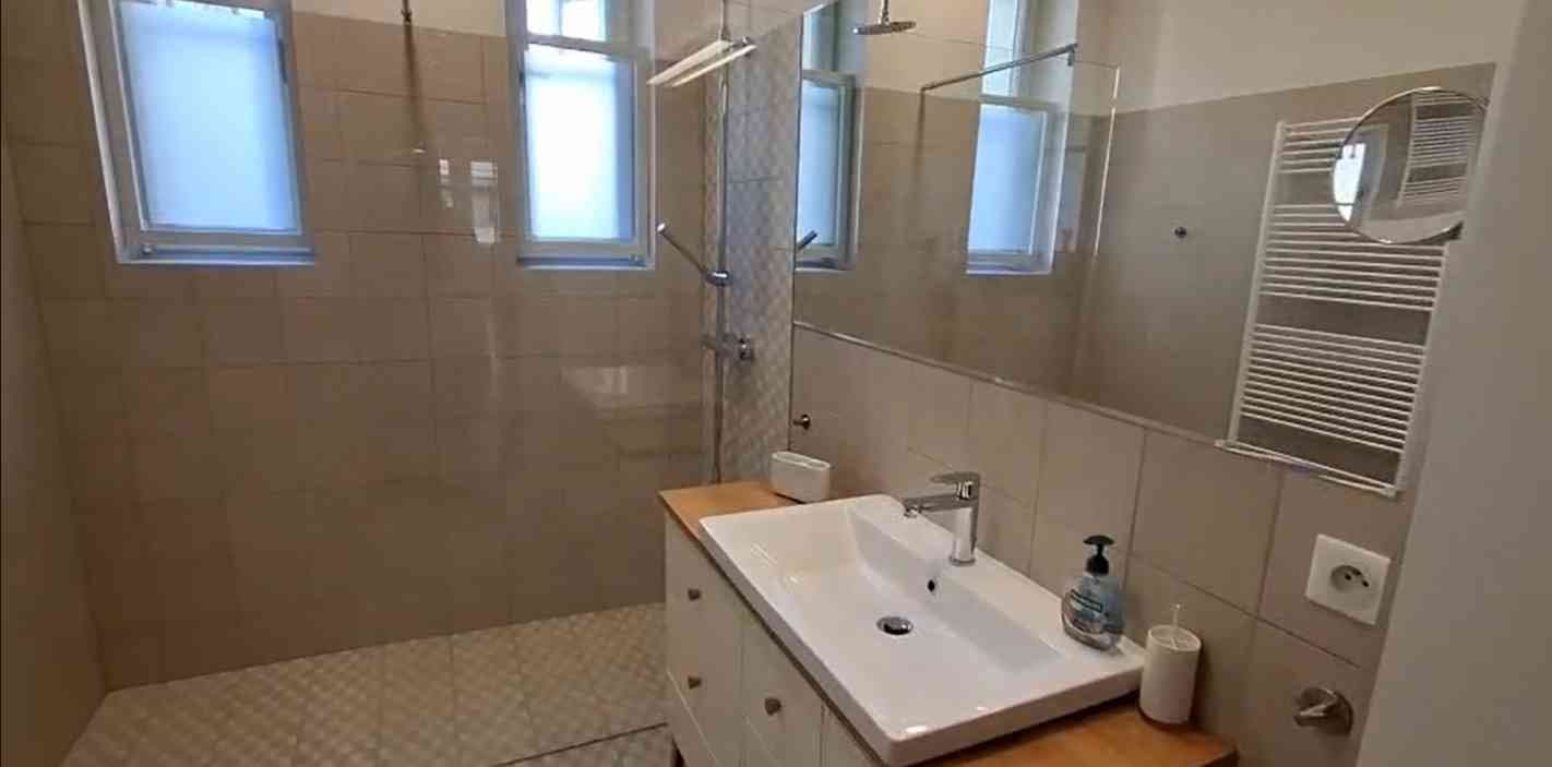 Pronájem bytu 2+kk 84 m², Valentinská, Praha, Praha Pronájem bytu 2+kk 84 m², Valentinská, Praha, Praha