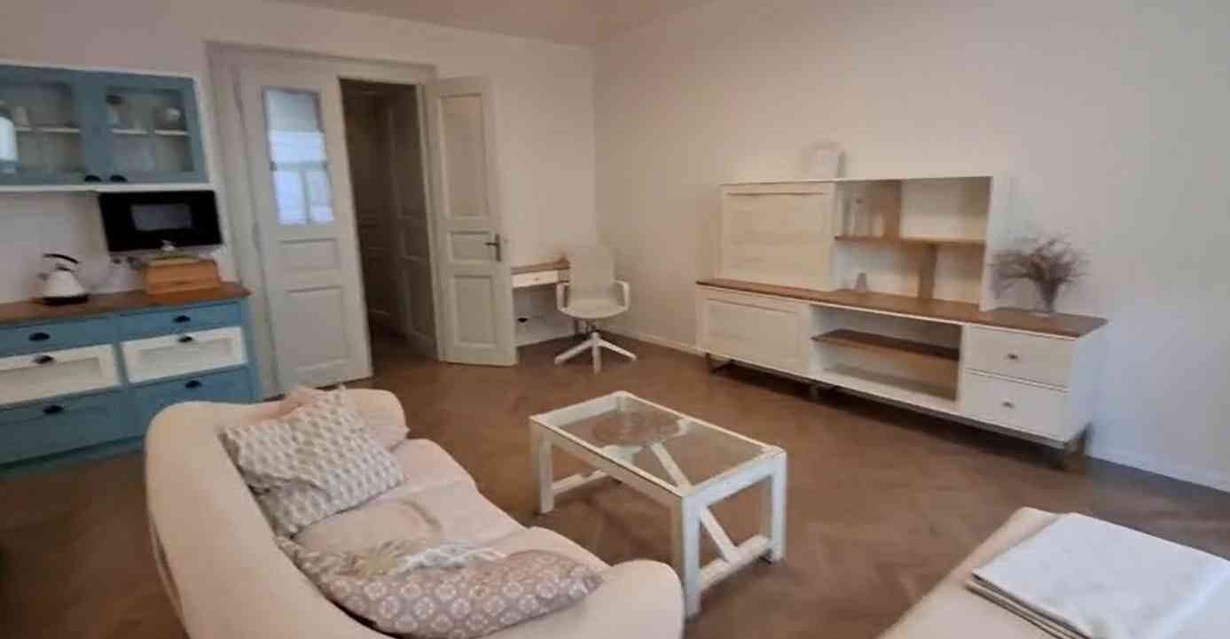 Pronájem bytu 2+kk 84 m², Valentinská, Praha, Praha Pronájem bytu 2+kk 84 m², Valentinská, Praha, Praha