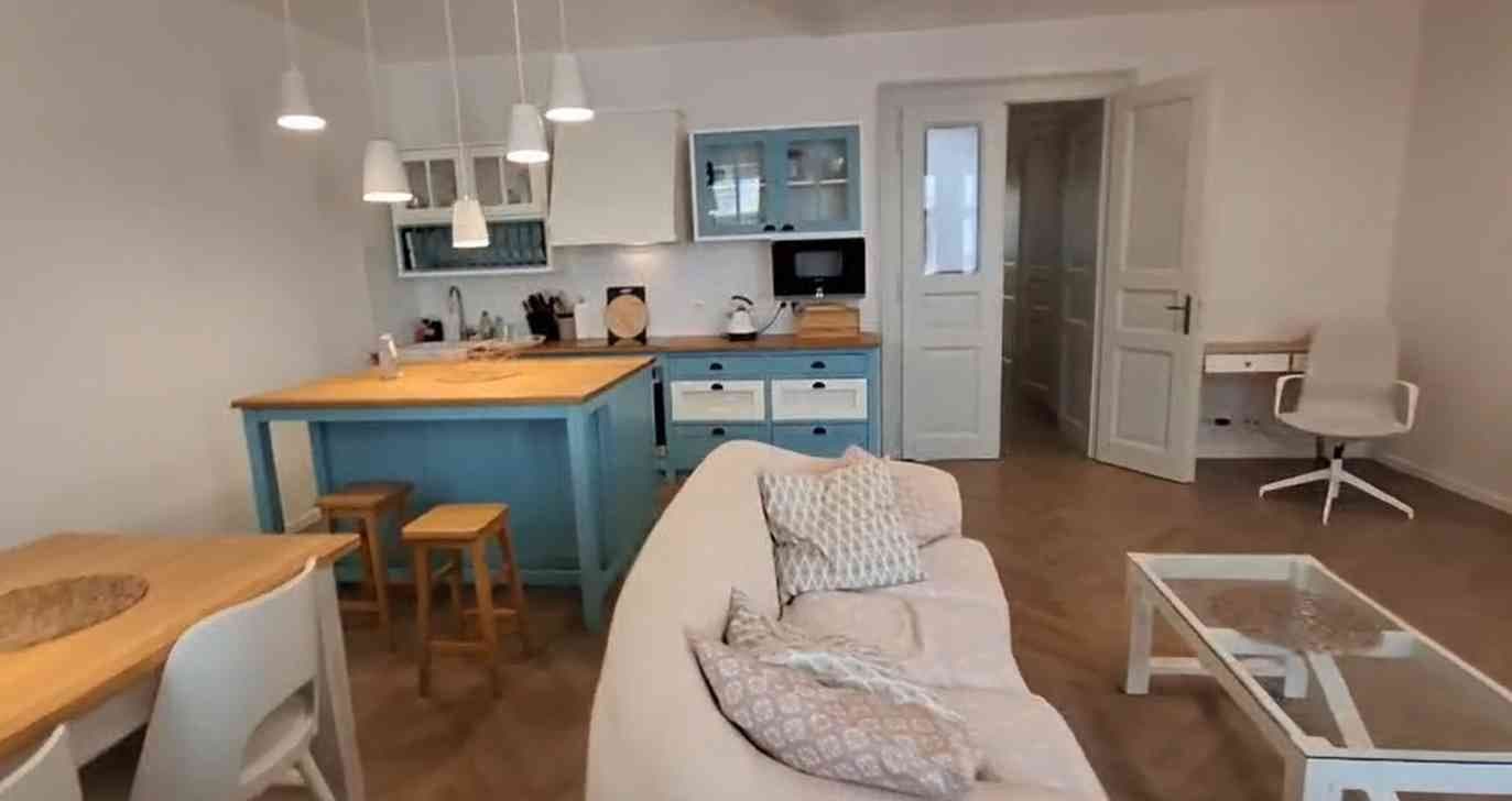 Pronájem bytu 2+kk 84 m², Valentinská, Praha, Praha Pronájem bytu 2+kk 84 m², Valentinská, Praha, Praha