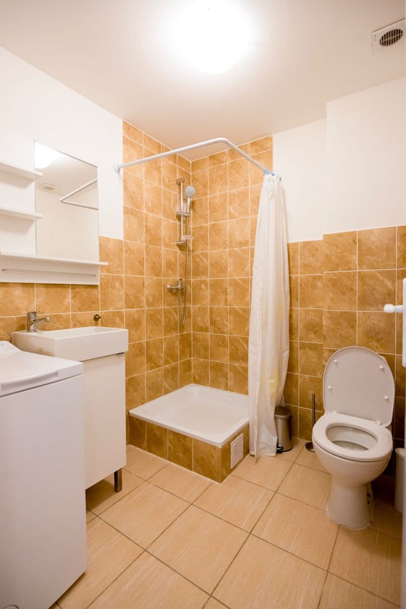 Pronájem bytu 1+kk 28 m², Legerova, Praha, Praha Pronájem bytu 1+kk 28 m², Legerova, Praha, Praha