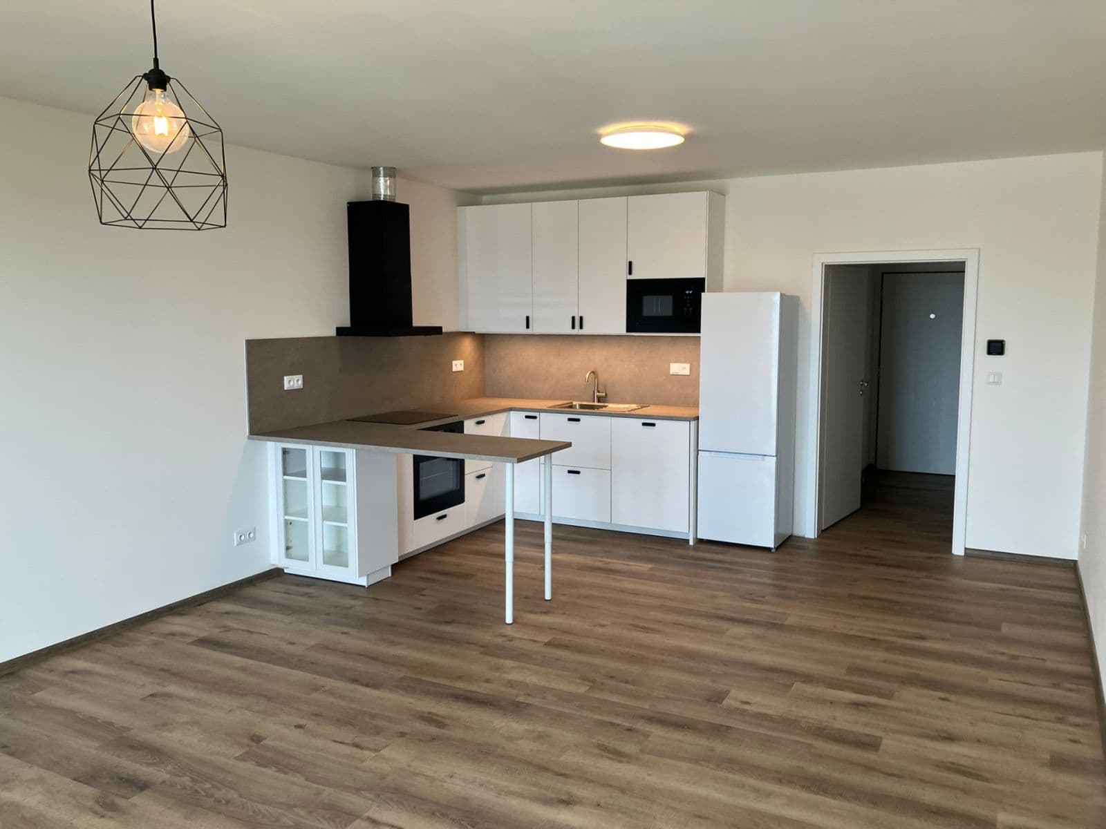 Pronájem bytu 1+kk 45 m², Okružní, Jihlava, Kraj Vysočina Pronájem bytu 1+kk 45 m², Okružní, Jihlava, Kraj Vysočina
