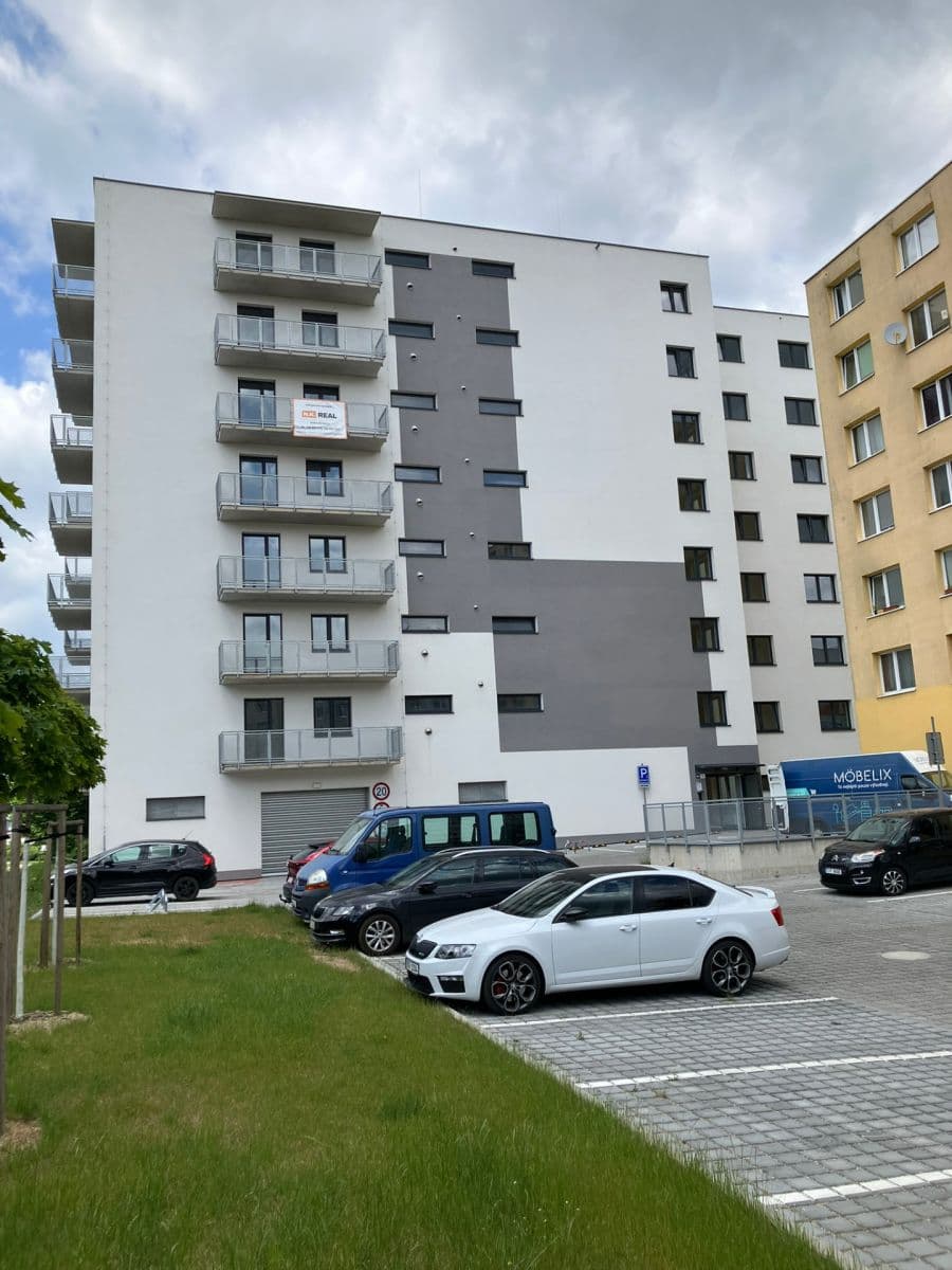 Pronájem bytu 1+kk 45 m², Okružní, Jihlava, Kraj Vysočina Pronájem bytu 1+kk 45 m², Okružní, Jihlava, Kraj Vysočina