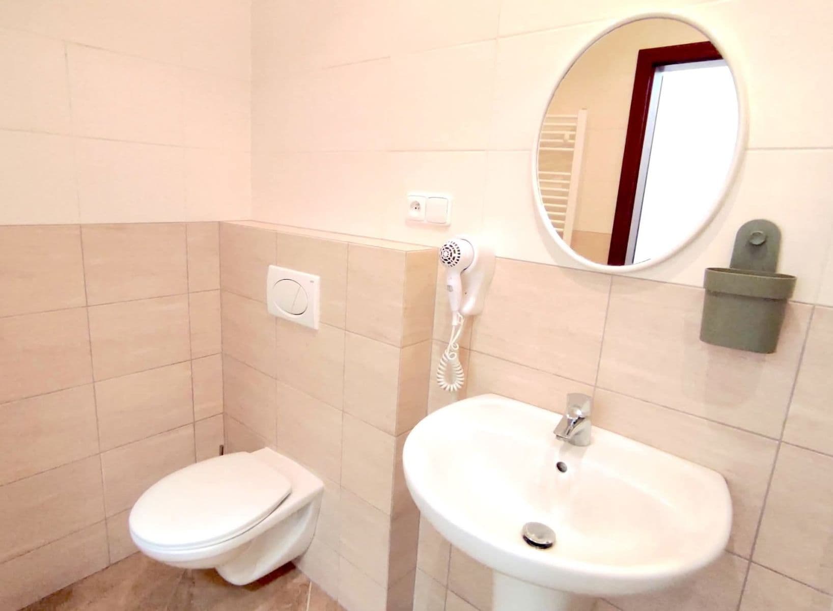 Pronájem bytu 1+kk 30 m², Tyršova, Praha, Praha Pronájem bytu 1+kk 30 m², Tyršova, Praha, Praha