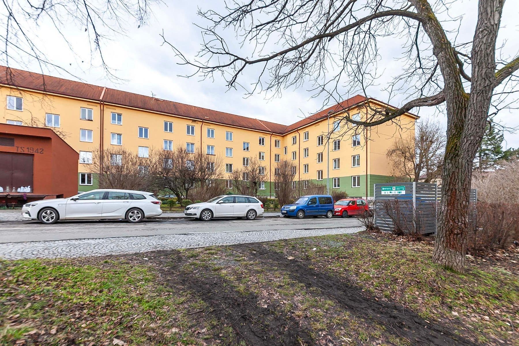 Pronájem bytu 1+1 38 m², Nedvězská, Praha, Praha Pronájem bytu 1+1 38 m², Nedvězská, Praha, Praha