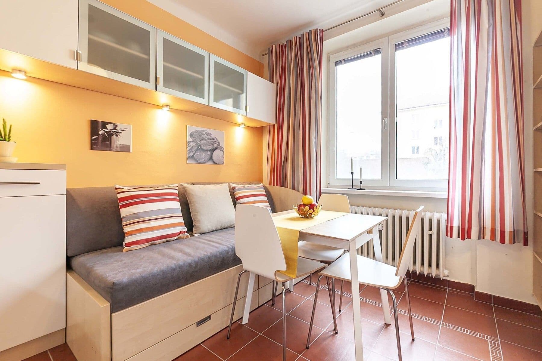 Pronájem bytu 1+1 38 m², Nedvězská, Praha, Praha Pronájem bytu 1+1 38 m², Nedvězská, Praha, Praha