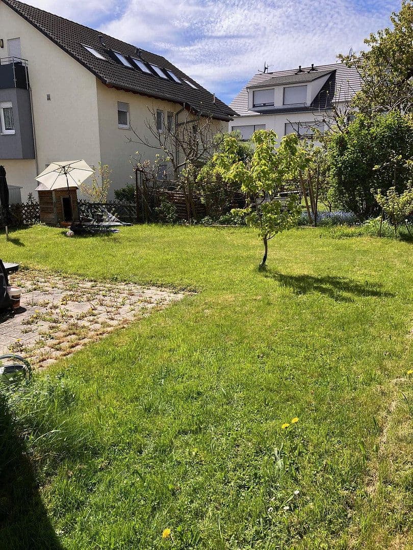 Prodej bytu 4+1 87 m², Filderstadt, Bádensko-Württembersko Prodej bytu 4+1 87 m², Filderstadt, Bádensko-Württembersko