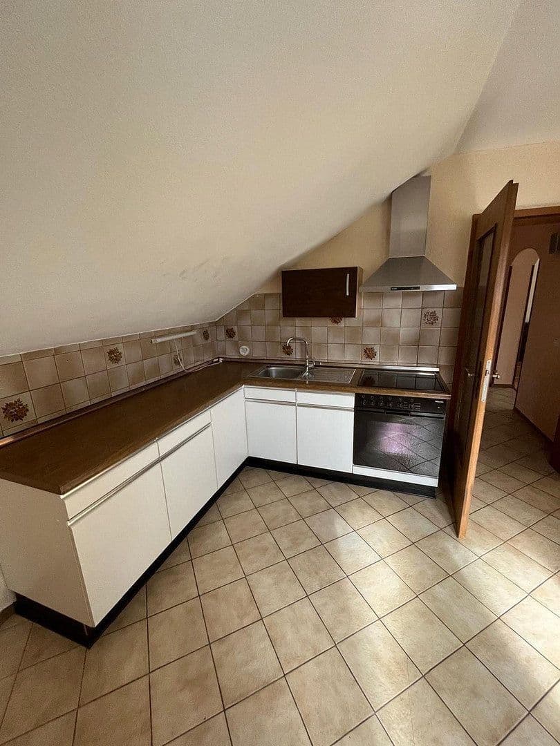 Pronájem bytu 4+1 110 m², Seltrisa-Ring 51a, Selters (Taunus), Hessen Pronájem bytu 4+1 110 m², Seltrisa-Ring 51a, Selters (Taunus), Hessen