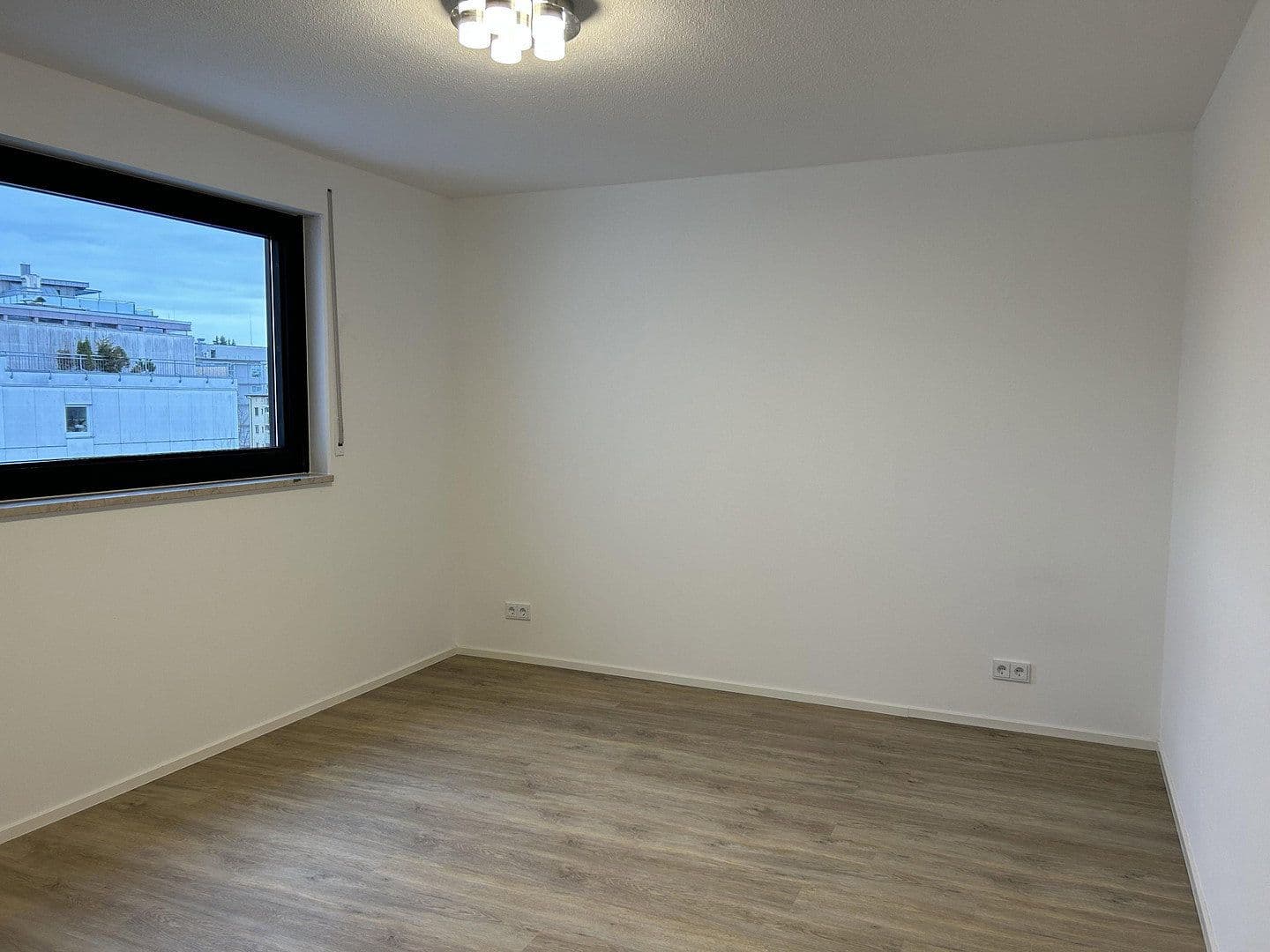 Pronájem bytu 2+kk 78 m², Bahnhofstraße 44, Kempten (Allgäu), Bavorsko Pronájem bytu 2+kk 78 m², Bahnhofstraße 44, Kempten (Allgäu), Bavorsko