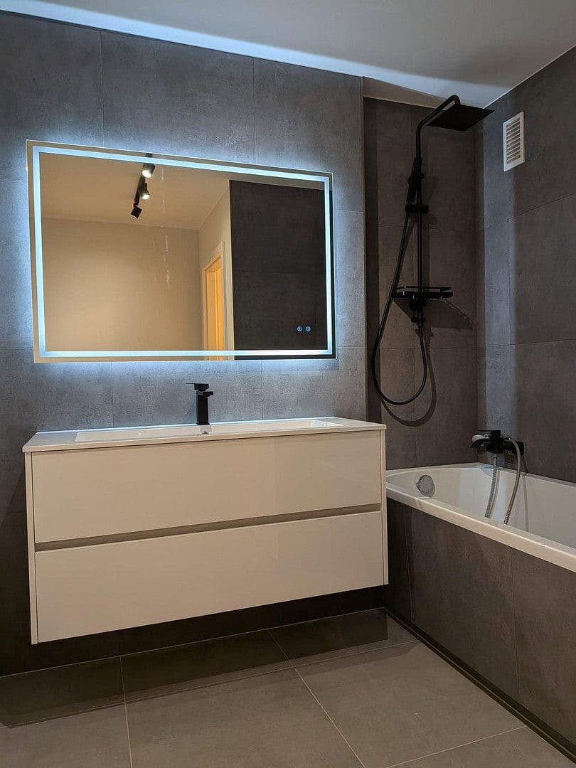 Prodej bytu 3+kk 87 m², Friedrich-Ebert-Str. 7, Sindelfingen, Bádensko-Württembersko Prodej bytu 3+kk 87 m², Friedrich-Ebert-Str. 7, Sindelfingen, Bádensko-Württembersko