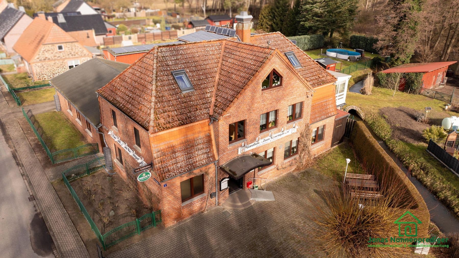 Prodej domu 446 m², pozemek 8.068 m², Am Krullengraben 1, Ludwigslust, Mecklenburg-Vorpommern Prodej domu 446 m², pozemek 8.068 m², Am Krullengraben 1, Ludwigslust, Mecklenburg-Vorpommern