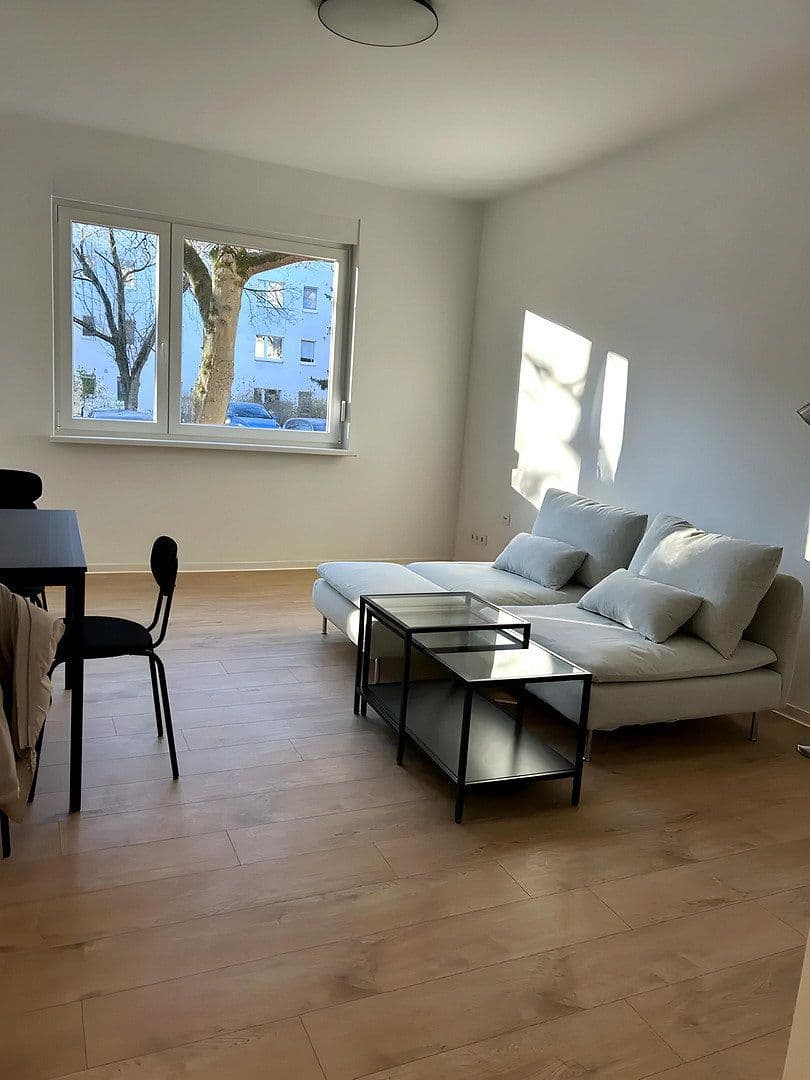 Pronájem bytu 3+1 65 m², Suderoder Straße 6, Berlin, Berlín Pronájem bytu 3+1 65 m², Suderoder Straße 6, Berlin, Berlín