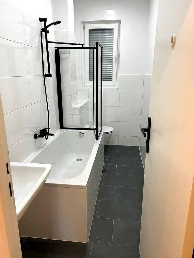 Pronájem bytu 3+1 65 m², Suderoder Straße 6, Berlin, Berlín Pronájem bytu 3+1 65 m², Suderoder Straße 6, Berlin, Berlín