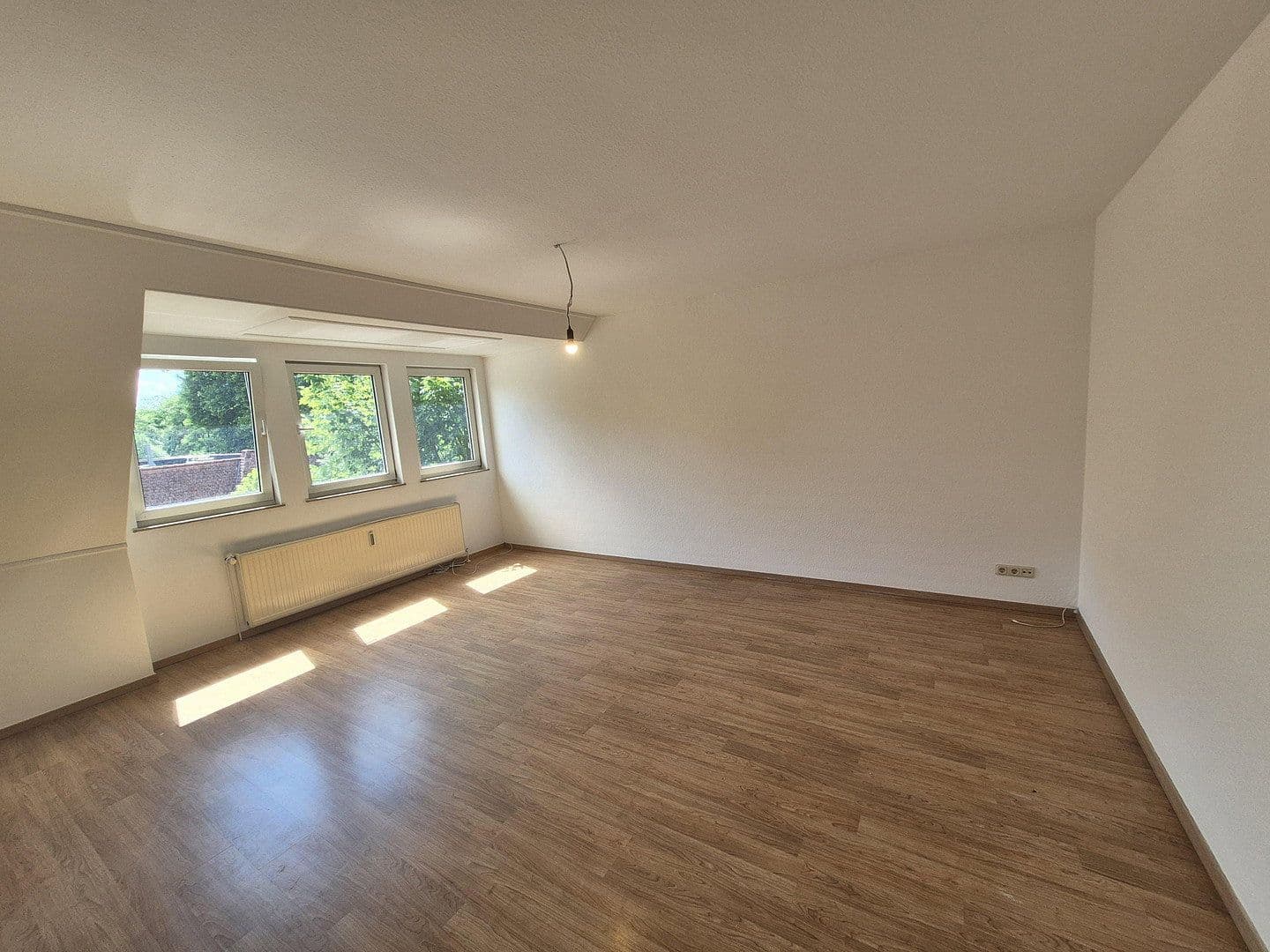 Pronájem bytu 3+1 58 m², Dorfstraße 25, Moisburg, Dolní Sasko Pronájem bytu 3+1 58 m², Dorfstraße 25, Moisburg, Dolní Sasko