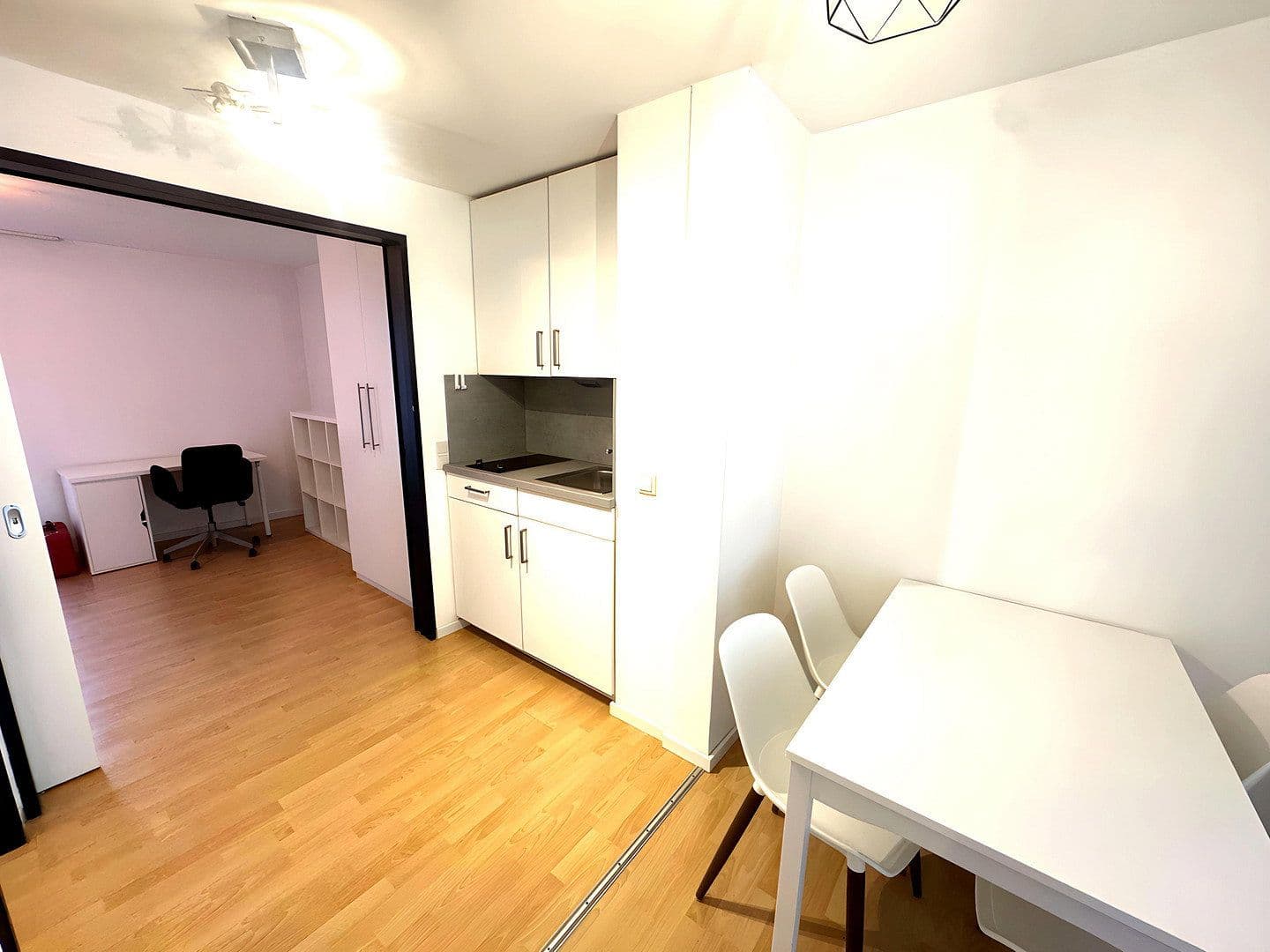 Pronájem bytu 2+1 55 m², Universitätsstraße 3, Regensburg, Bavorsko Pronájem bytu 2+1 55 m², Universitätsstraße 3, Regensburg, Bavorsko
