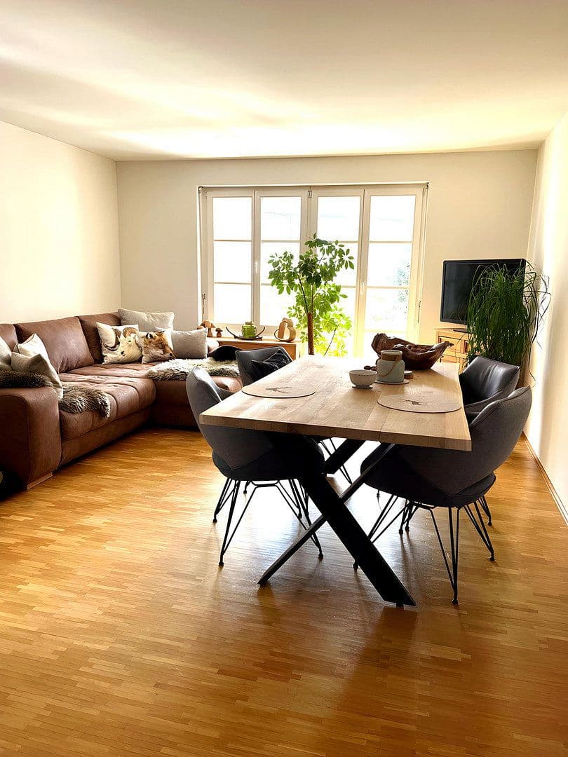 Pronájem bytu 3+1 84 m², Schlossstr. 13b, Egmating, Ebersberg, Bavorsko Pronájem bytu 3+1 84 m², Schlossstr. 13b, Egmating, Ebersberg, Bavorsko