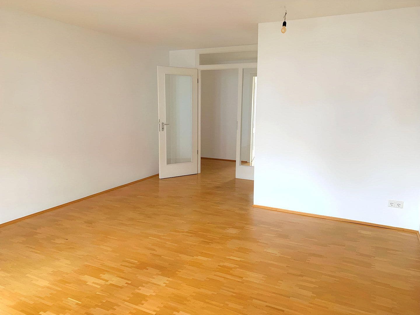 Pronájem bytu 3+1 84 m², Schlossstr. 13b, Egmating, Ebersberg, Bavorsko Pronájem bytu 3+1 84 m², Schlossstr. 13b, Egmating, Ebersberg, Bavorsko