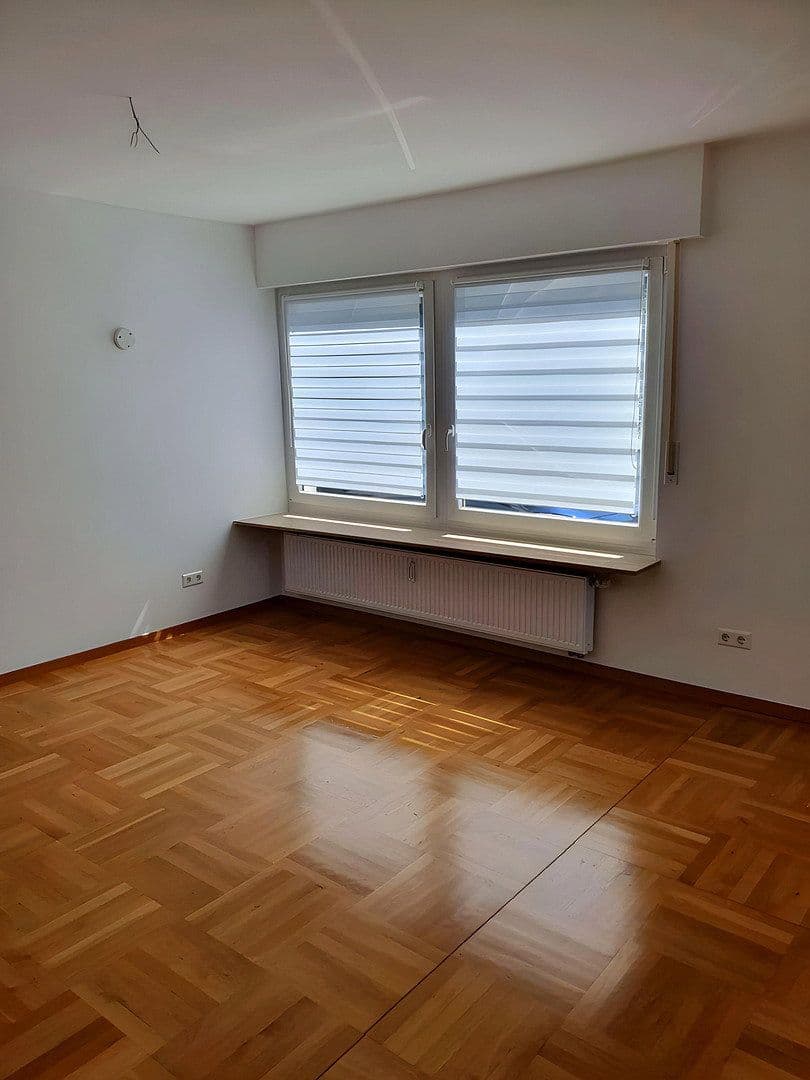 Pronájem bytu 2+kk 80 m², Usedomstraße 8, Stuttgart, Bádensko-Württembersko Pronájem bytu 2+kk 80 m², Usedomstraße 8, Stuttgart, Bádensko-Württembersko