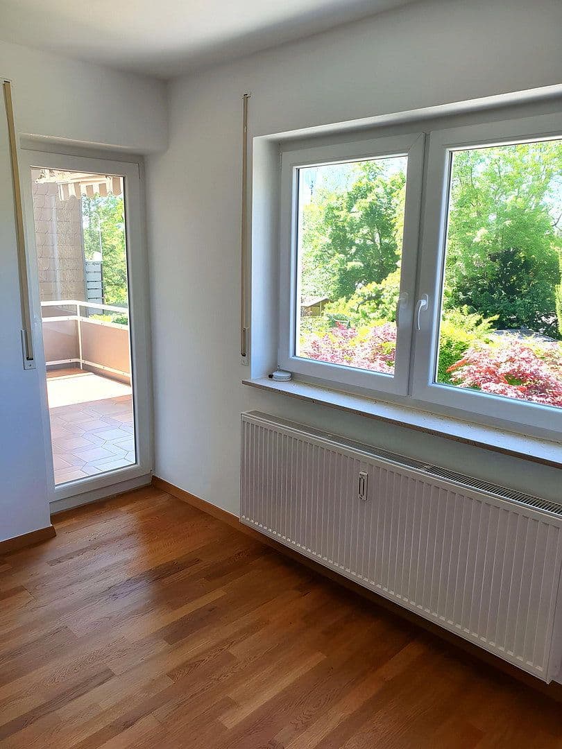Pronájem bytu 2+kk 80 m², Usedomstraße 8, Stuttgart, Bádensko-Württembersko Pronájem bytu 2+kk 80 m², Usedomstraße 8, Stuttgart, Bádensko-Württembersko