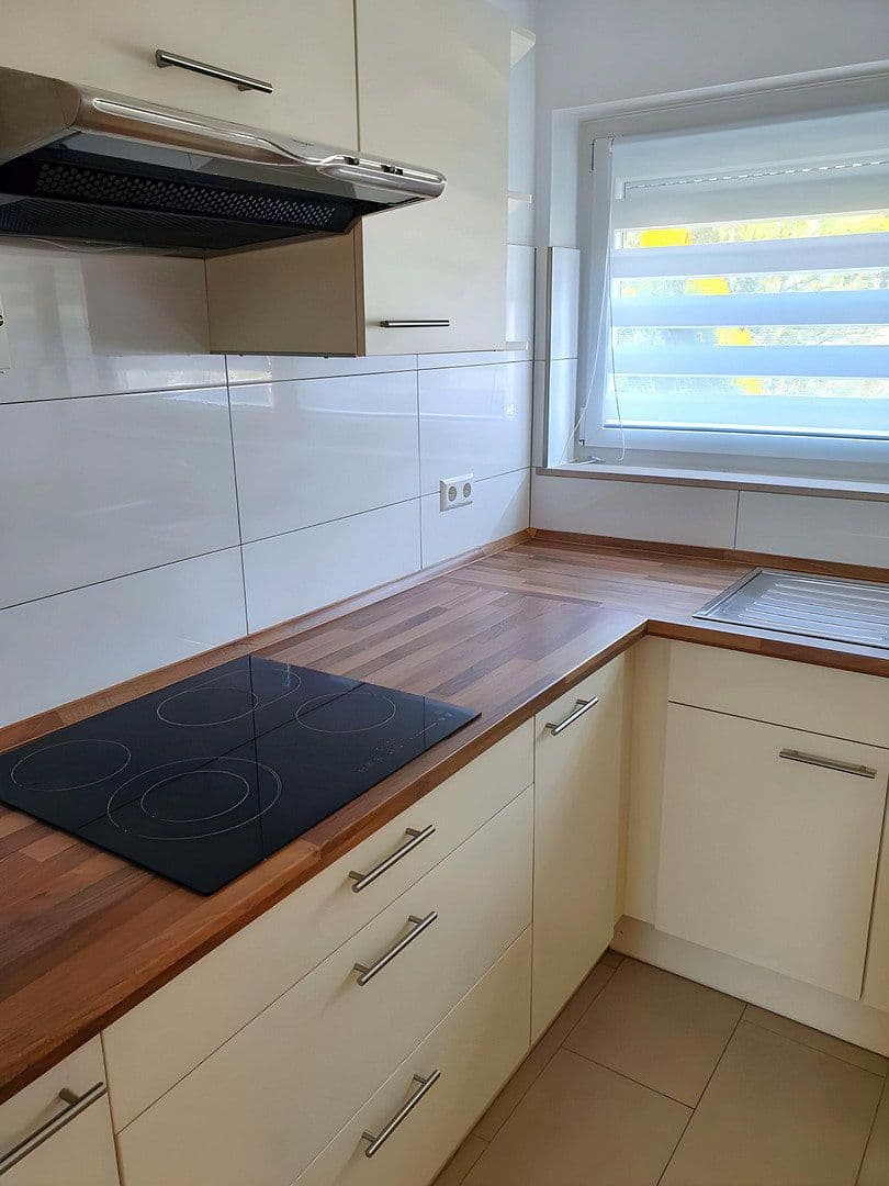 Pronájem bytu 2+kk 80 m², Usedomstraße 8, Stuttgart, Bádensko-Württembersko Pronájem bytu 2+kk 80 m², Usedomstraße 8, Stuttgart, Bádensko-Württembersko