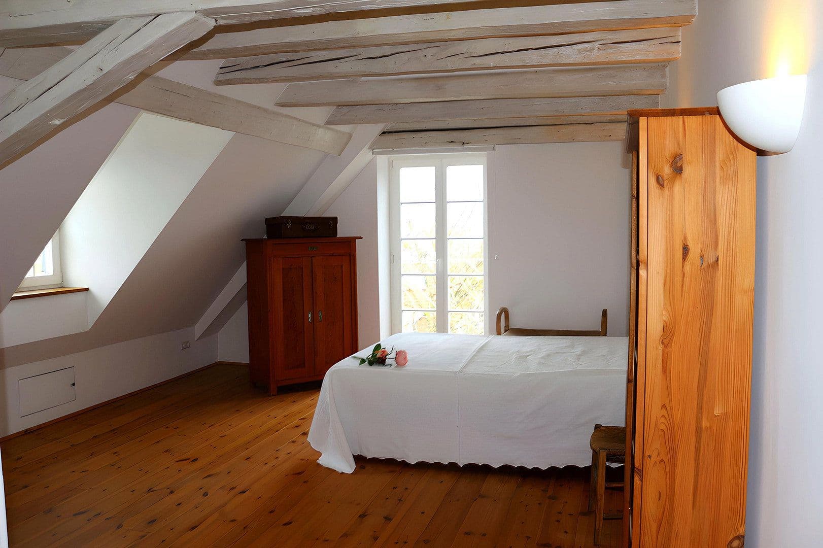 Pronájem bytu 3+1 130 m², Schlossberg 22, Oberstadion, Bádensko-Württembersko Pronájem bytu 3+1 130 m², Schlossberg 22, Oberstadion, Bádensko-Württembersko