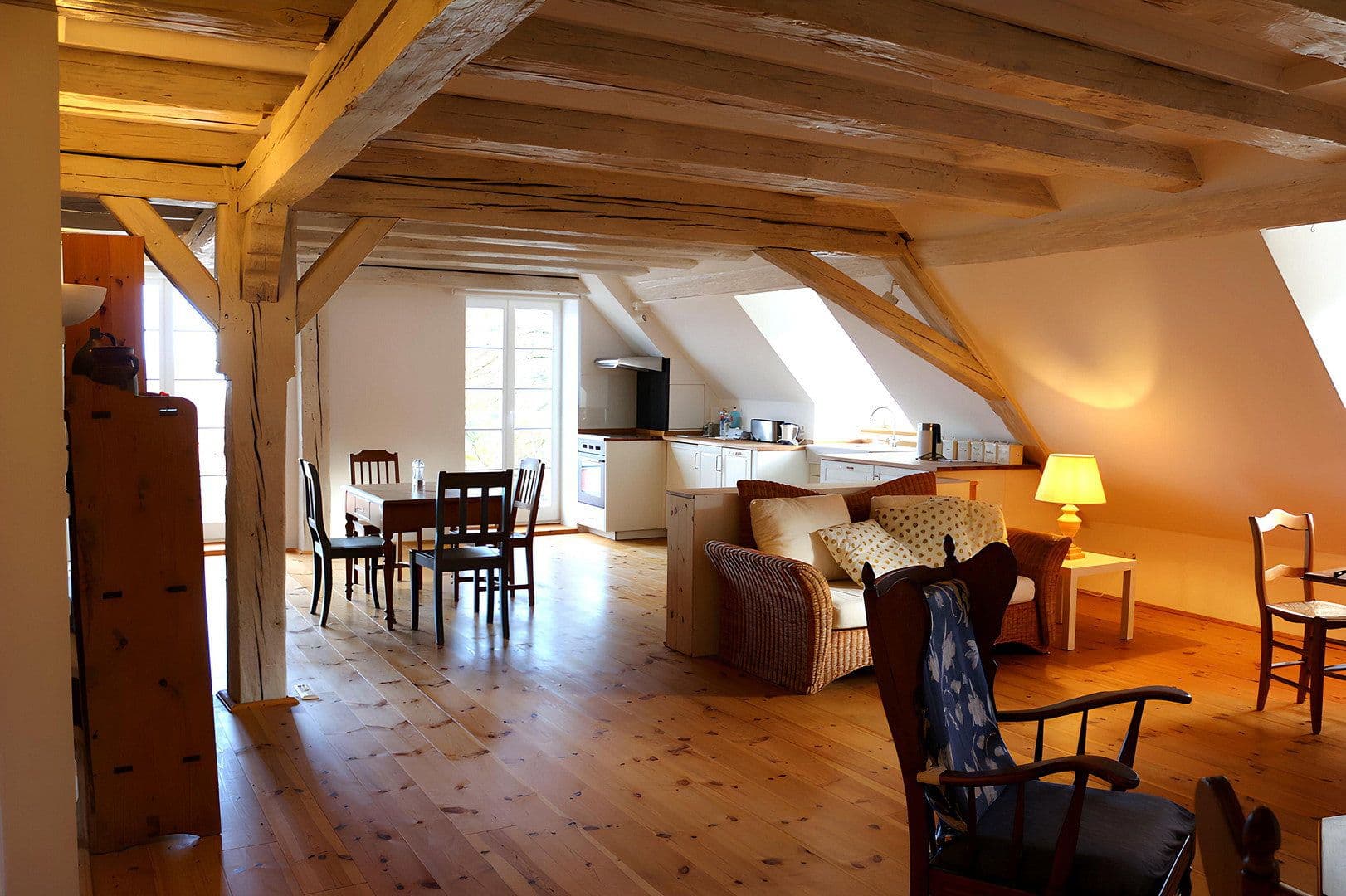 Pronájem bytu 3+1 130 m², Schlossberg 22, Oberstadion, Bádensko-Württembersko Pronájem bytu 3+1 130 m², Schlossberg 22, Oberstadion, Bádensko-Württembersko