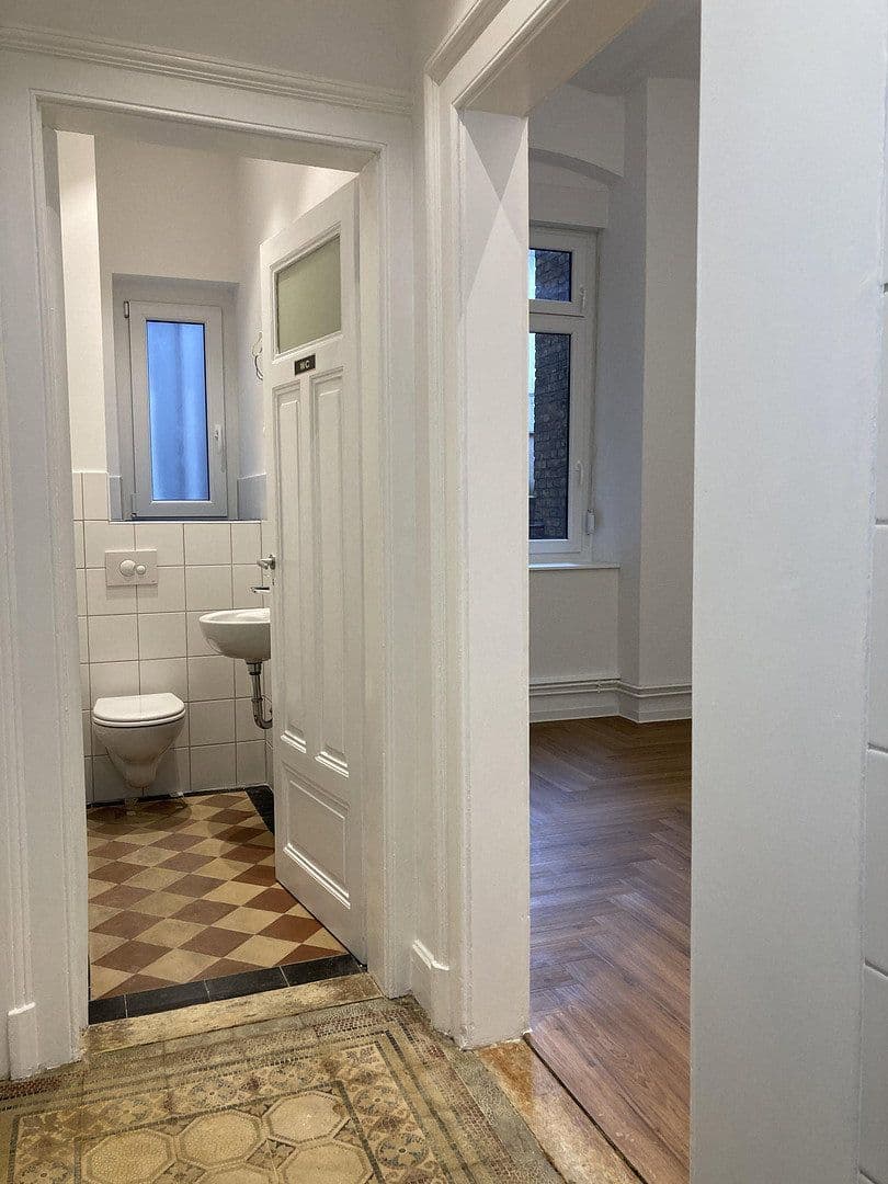Pronájem bytu 1+1 31 m², Karlstr. 64, Karlsruhe, Bádensko-Württembersko Pronájem bytu 1+1 31 m², Karlstr. 64, Karlsruhe, Bádensko-Württembersko