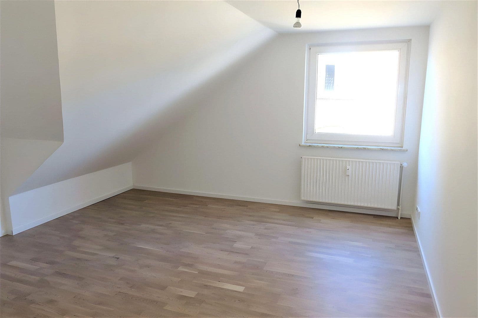 Pronájem bytu 4+1 92 m², Friedländer Weg 62, Göttingen, Dolní Sasko Pronájem bytu 4+1 92 m², Friedländer Weg 62, Göttingen, Dolní Sasko