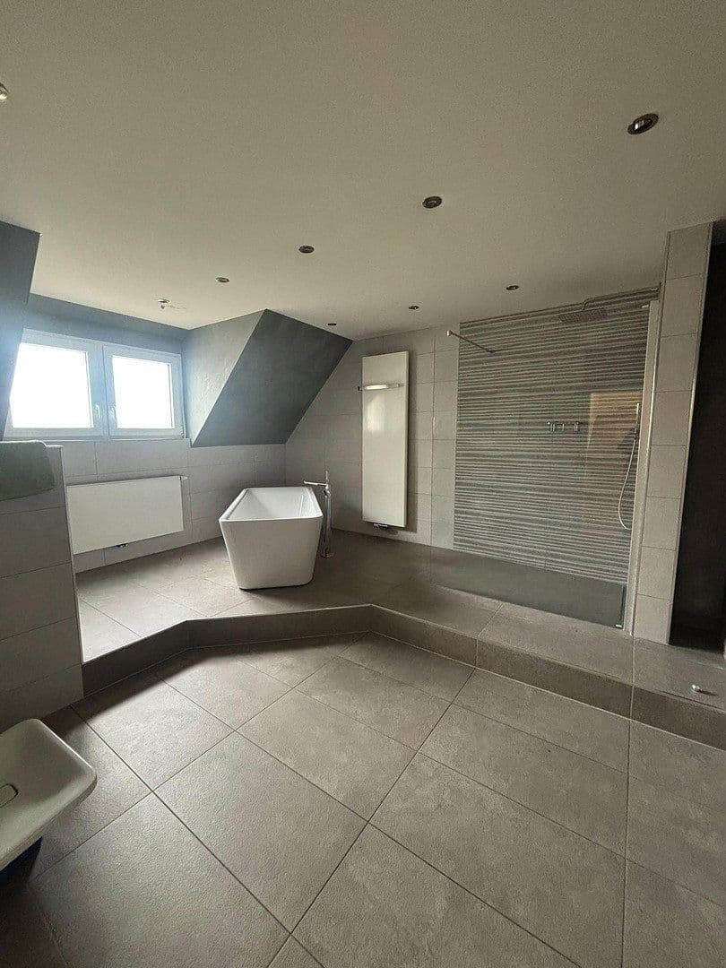 Prodej domu 230 m², pozemek 654 m², Dillingen/Saar, Země Sársko Prodej domu 230 m², pozemek 654 m², Dillingen/Saar, Země Sársko