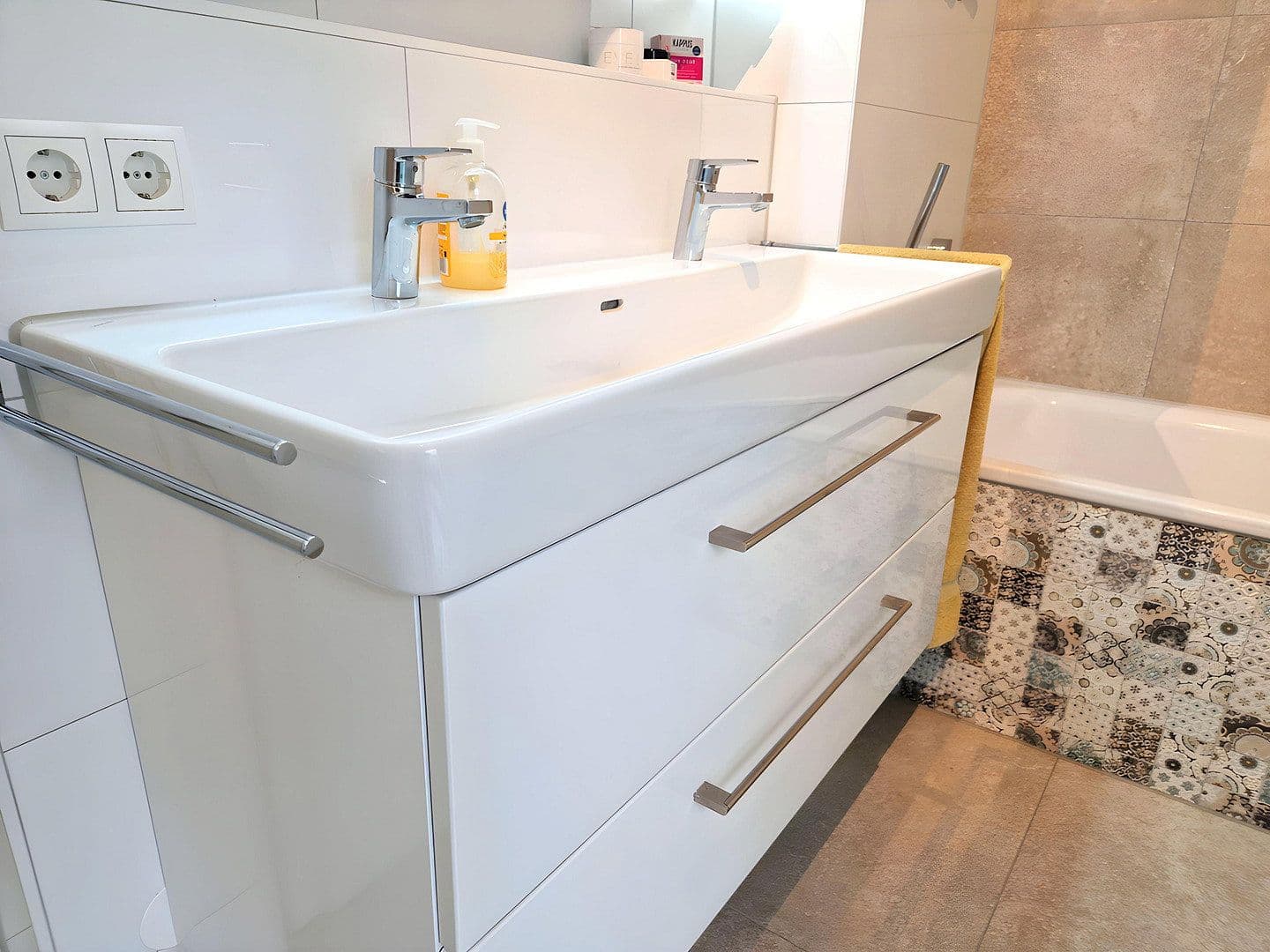 Pronájem bytu 4+1 123 m², Salinenstraße 14, Bad Rappenau, Bádensko-Württembersko Pronájem bytu 4+1 123 m², Salinenstraße 14, Bad Rappenau, Bádensko-Württembersko