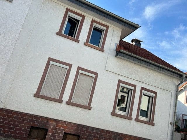 Prodej domu 120 m², pozemek 168 m², Max-Planck-Straße 12, Obertshausen, Hessen Prodej domu 120 m², pozemek 168 m², Max-Planck-Straße 12, Obertshausen, Hessen
