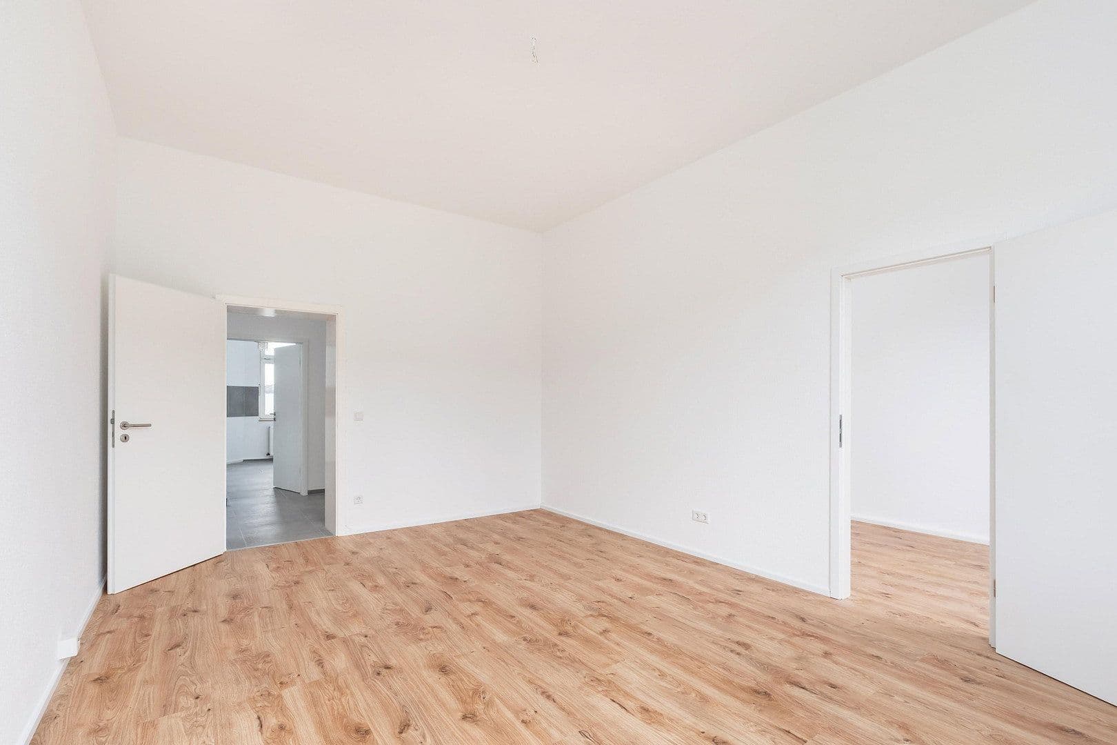 Prodej bytu 3+1 76 m², Kopernikusstr. 57, Düsseldorf, Severní Porýní-Vestfálsko Prodej bytu 3+1 76 m², Kopernikusstr. 57, Düsseldorf, Severní Porýní-Vestfálsko