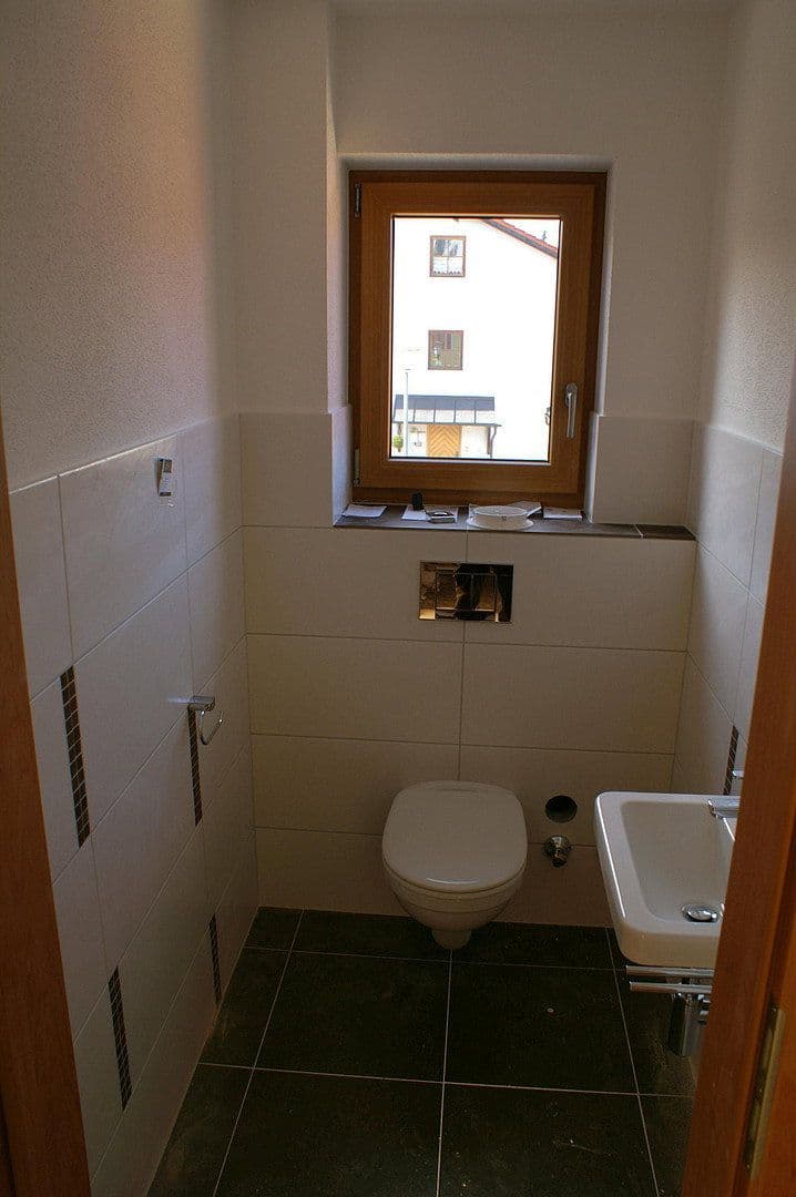 Pronájem bytu 4+1 115 m², Edling, Bavorsko Pronájem bytu 4+1 115 m², Edling, Bavorsko