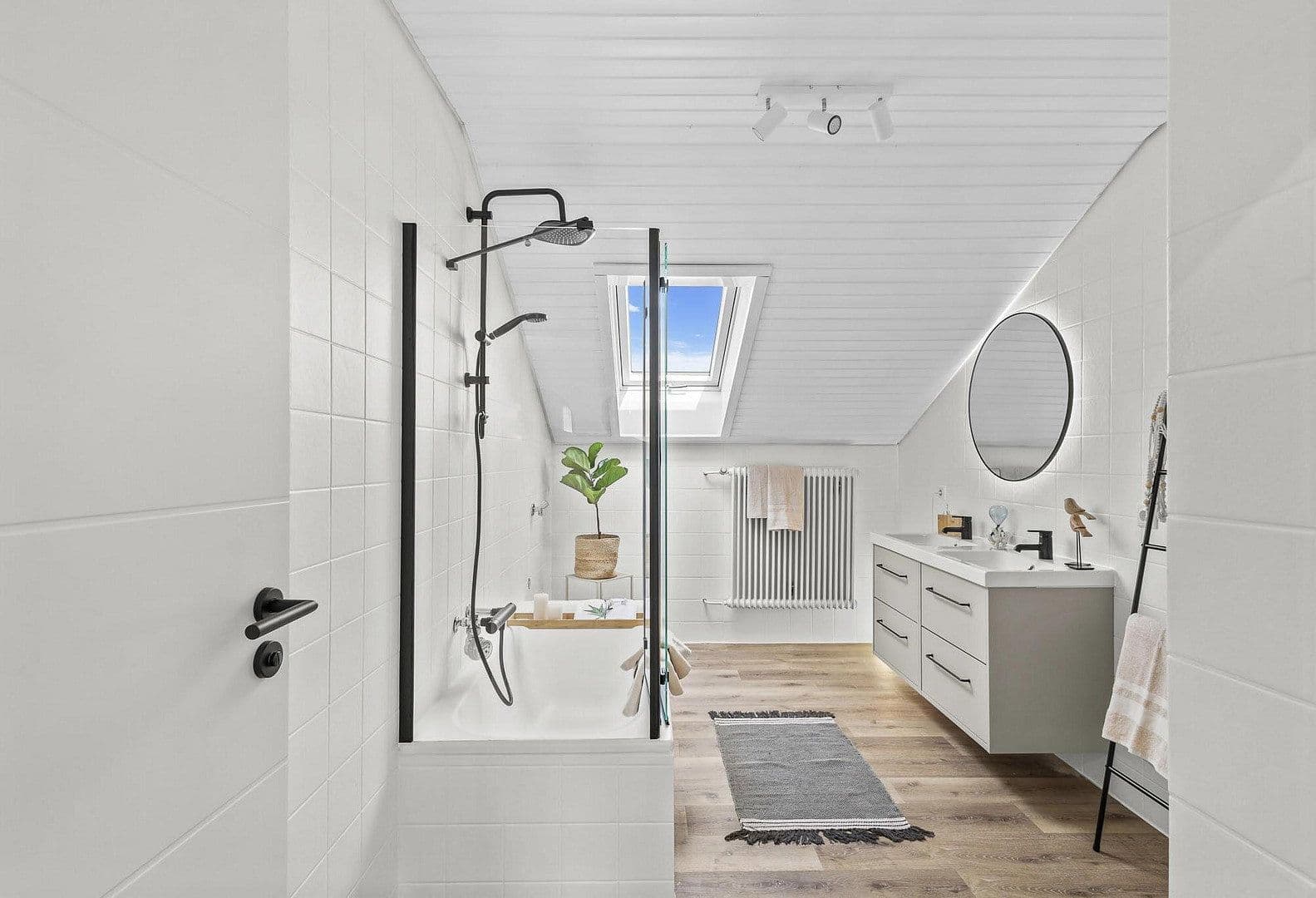 Prodej bytu 3+1 89 m², Neutraubling, Bavorsko Prodej bytu 3+1 89 m², Neutraubling, Bavorsko