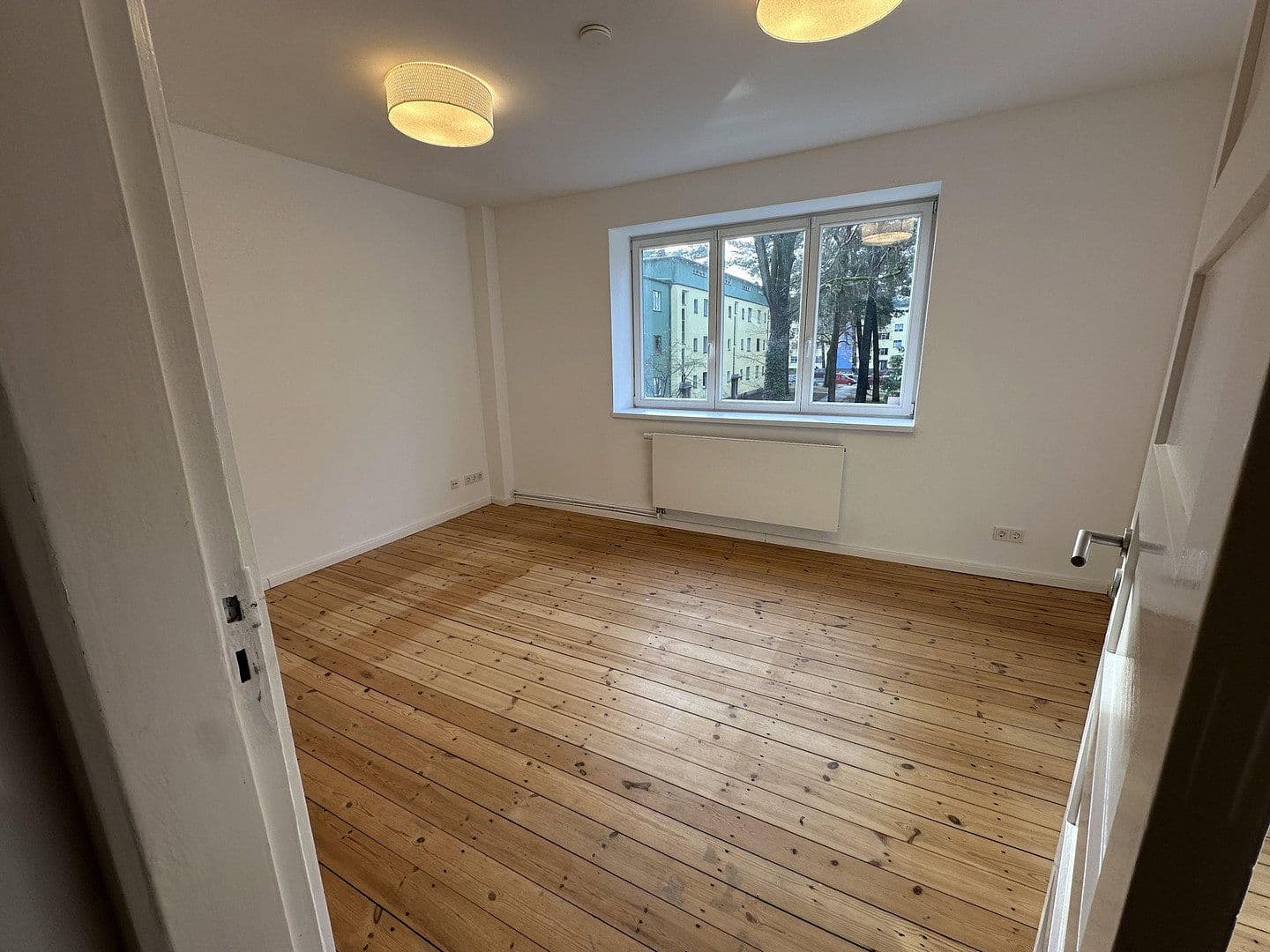 Prodej domu 115 m², pozemek 165 m², Hochsitzweg 99, Berlin, Berlín Prodej domu 115 m², pozemek 165 m², Hochsitzweg 99, Berlin, Berlín