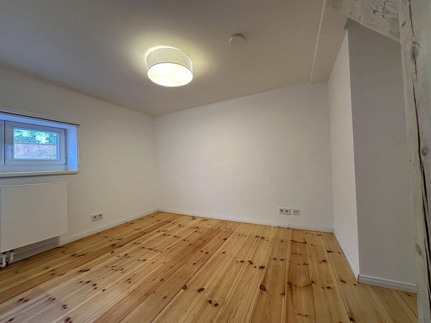 Prodej domu 115 m², pozemek 165 m², Hochsitzweg 99, Berlin, Berlín Prodej domu 115 m², pozemek 165 m², Hochsitzweg 99, Berlin, Berlín